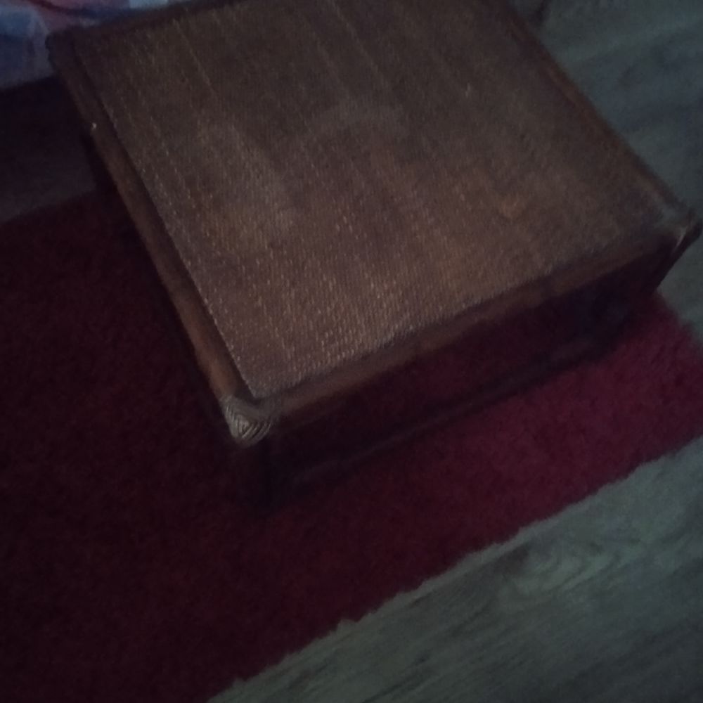Table basse bambou 64*64 hauteur 35 cm Tr&egrave;s bon &eacute;tat Meubles