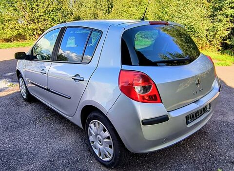 Renault clio iii Clio 1.2 16V 75 eco2 Authentique