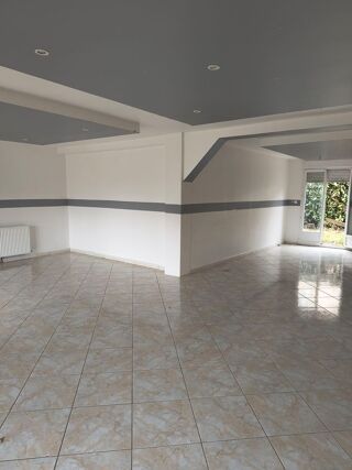  Appartement � louer 6 pi�ces 150 m�