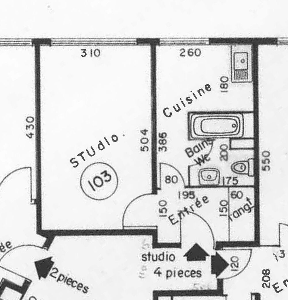 Location Appartement Appartement F1 meublé + parking  Reims Centre Reims