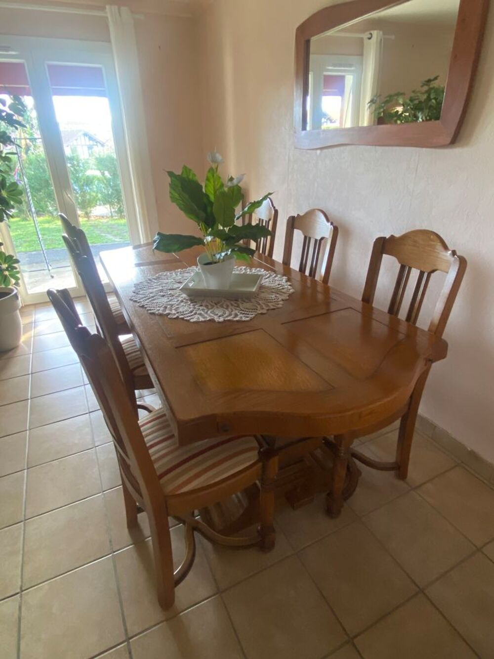 TABLE MONASTERE EN CHENE MASSIF CHEVILLEE + 6 CHAISES Meubles