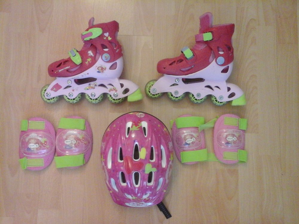 Roller en ligne de marque CHARLOTTE AUX FRAISES.
Sports
