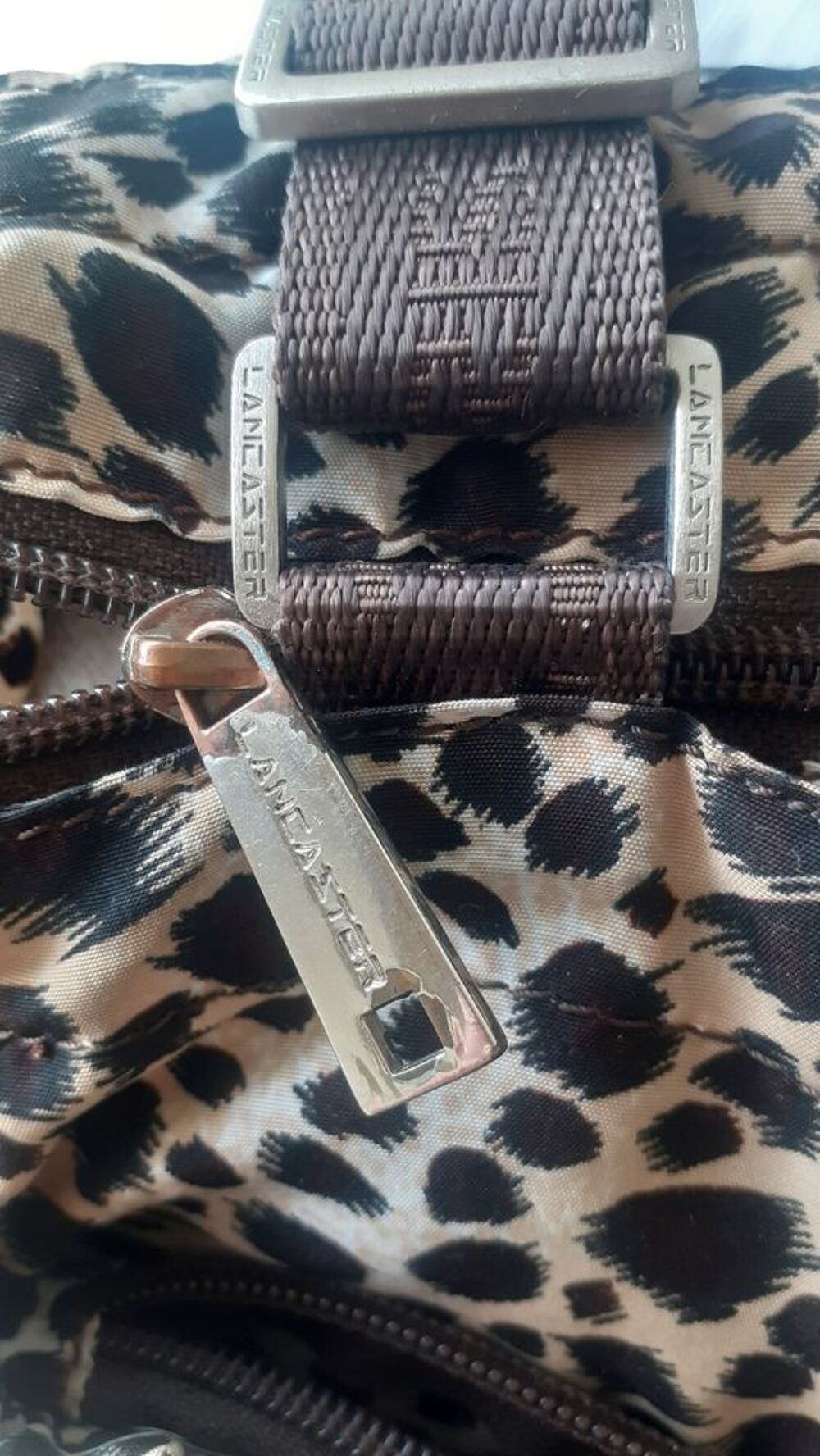 SAC BANDOULI&Egrave;RE /MAIN " LANCASTER" TISSUS "Animalier" Maroquinerie
