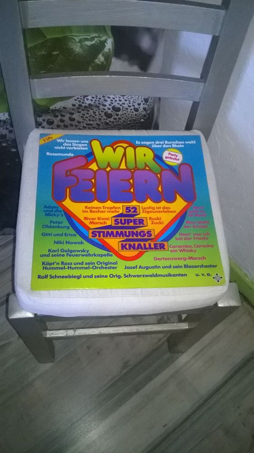 Vinyle Wir Feiern
52 Super Stimmungs Knaller
1978
Excelle CD et vinyles