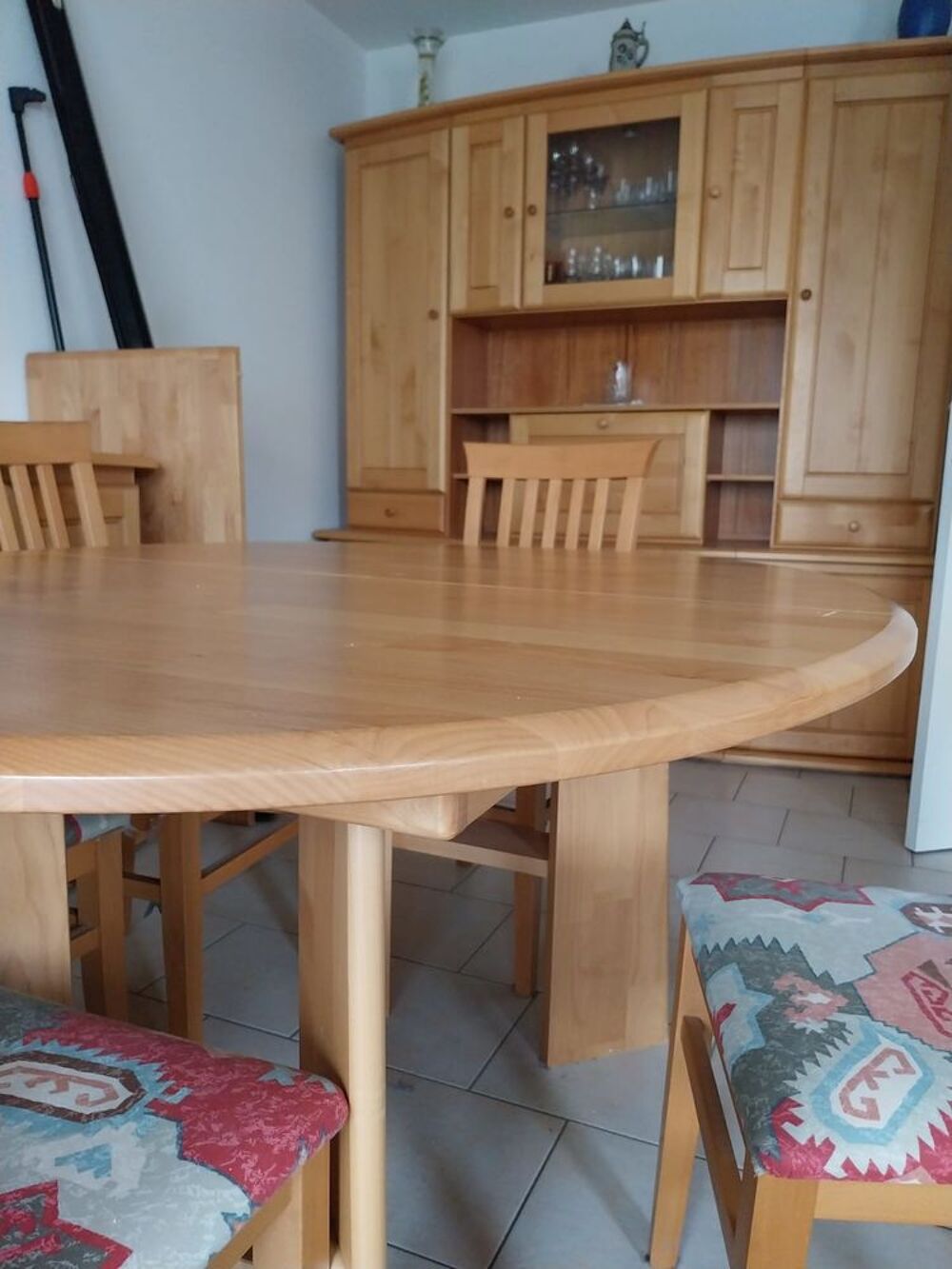 salle &agrave; manger contemporaine Meubles