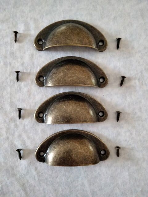 4 poign�es coquille. 10 Vierzon (18)