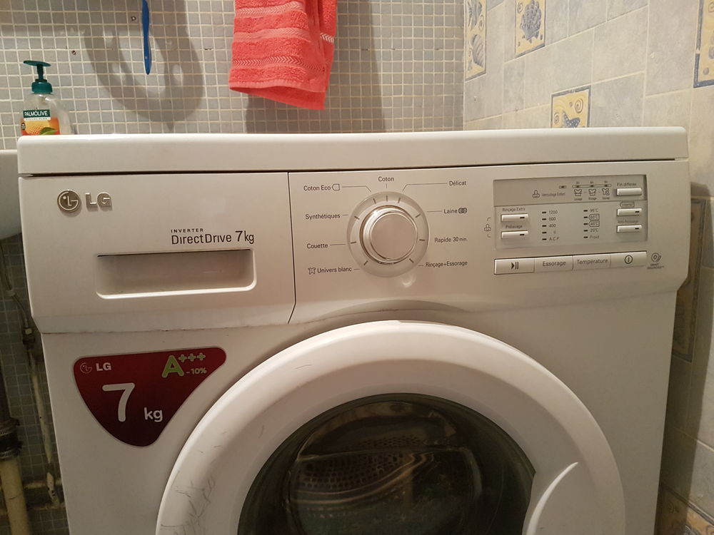 Machine &agrave; laver LG Direct DRIVE 7KG LG F7270+d&eacute;tartrant Electroménager