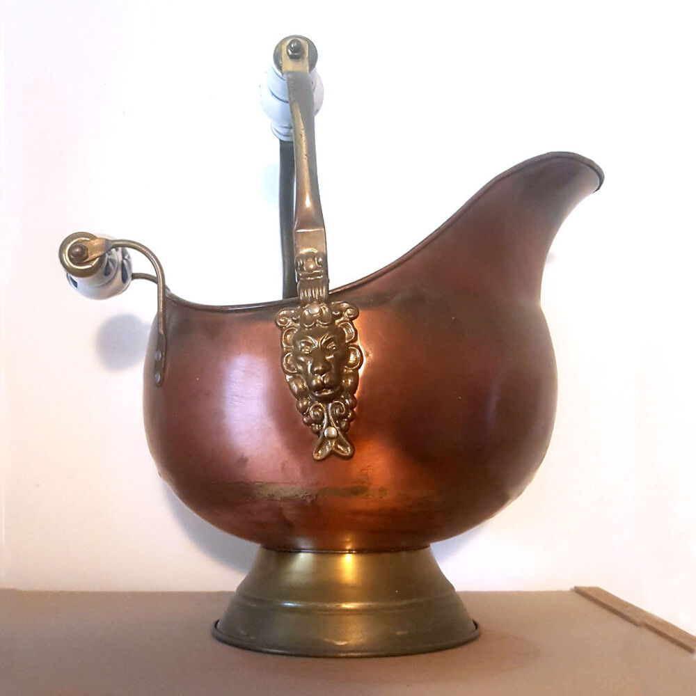 Ancien seau &agrave; charbon, vintage Décoration