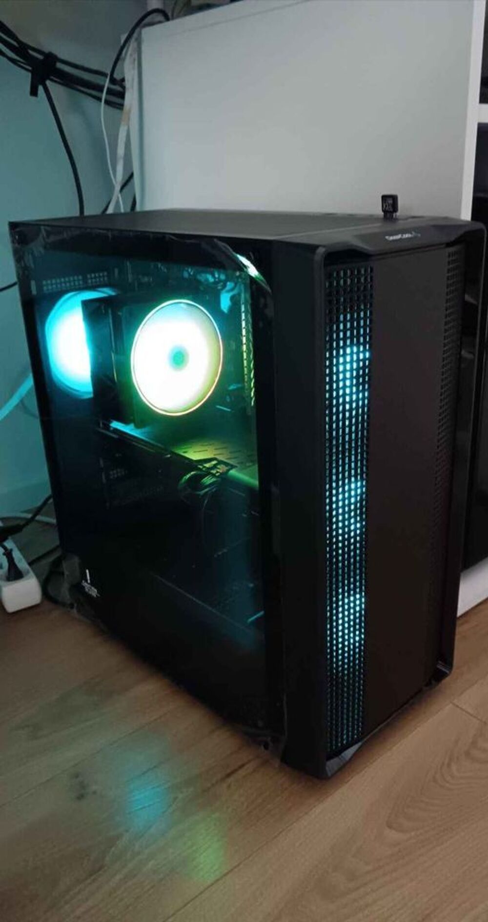 Pc gamer r5 5600x- rx 6800 id&eacute;al pour du QHD (1440p) Matériel informatique
