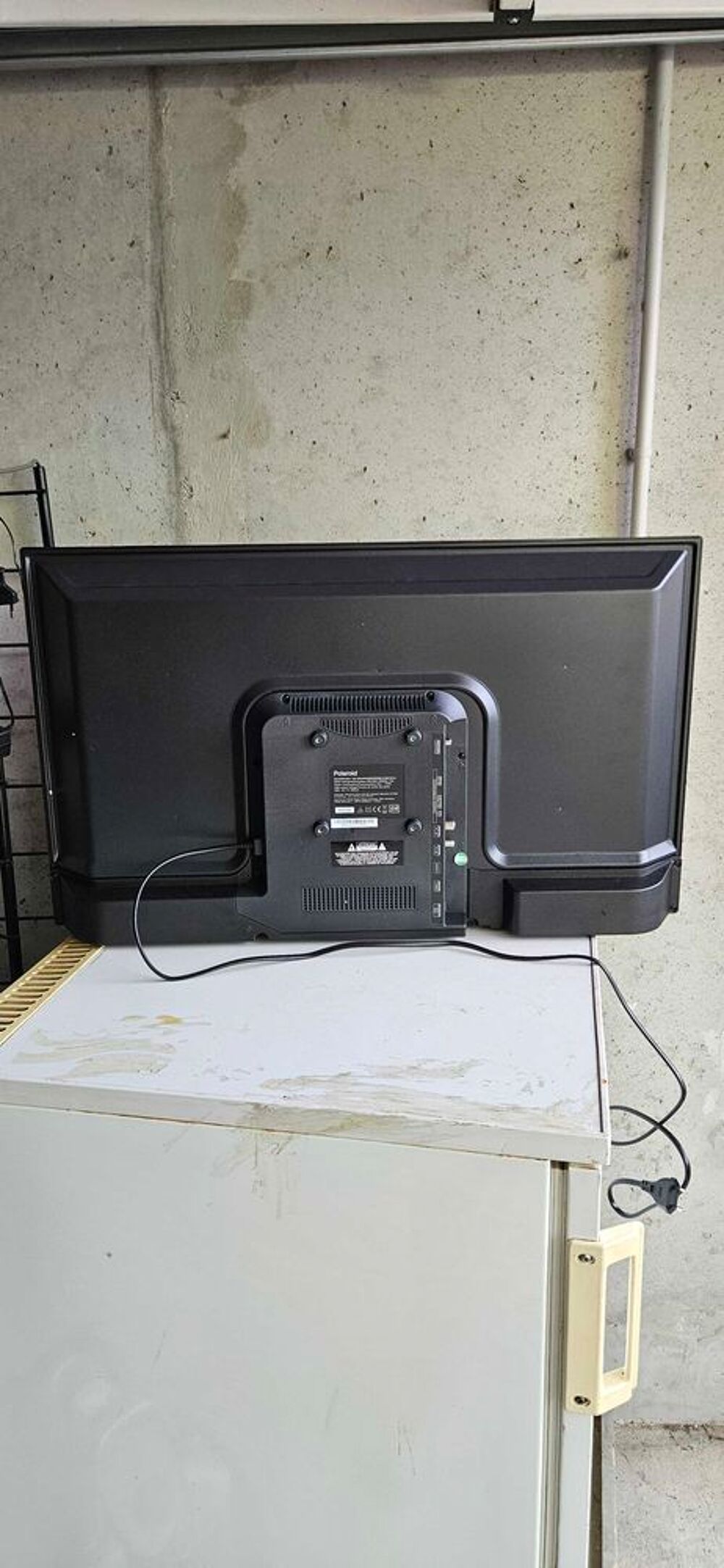 t&eacute;l&eacute;viseur HYUNDAI 32pouces 80cm Led hd neuves Photos/Video/TV