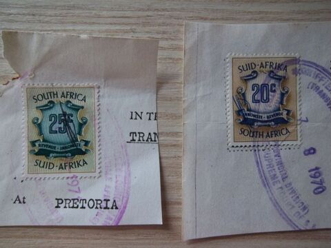 lot collection 2 timbres Afrique du Sud  1970 2 Valognes (50)