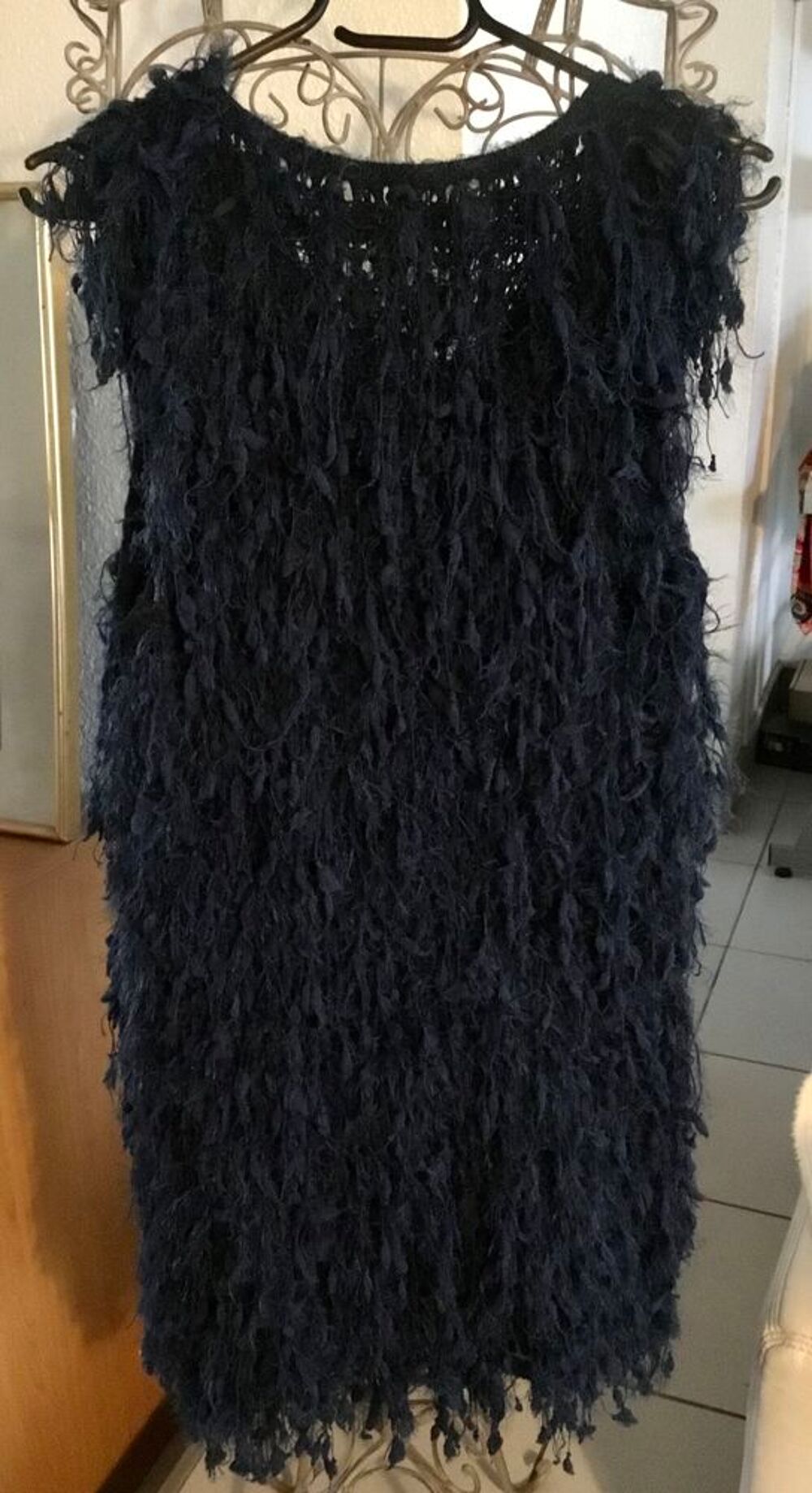 Gilet long bleu Marine sans manche, Taille M, Tr&egrave;s bon &eacute;tat, Marque Season Vêtements
