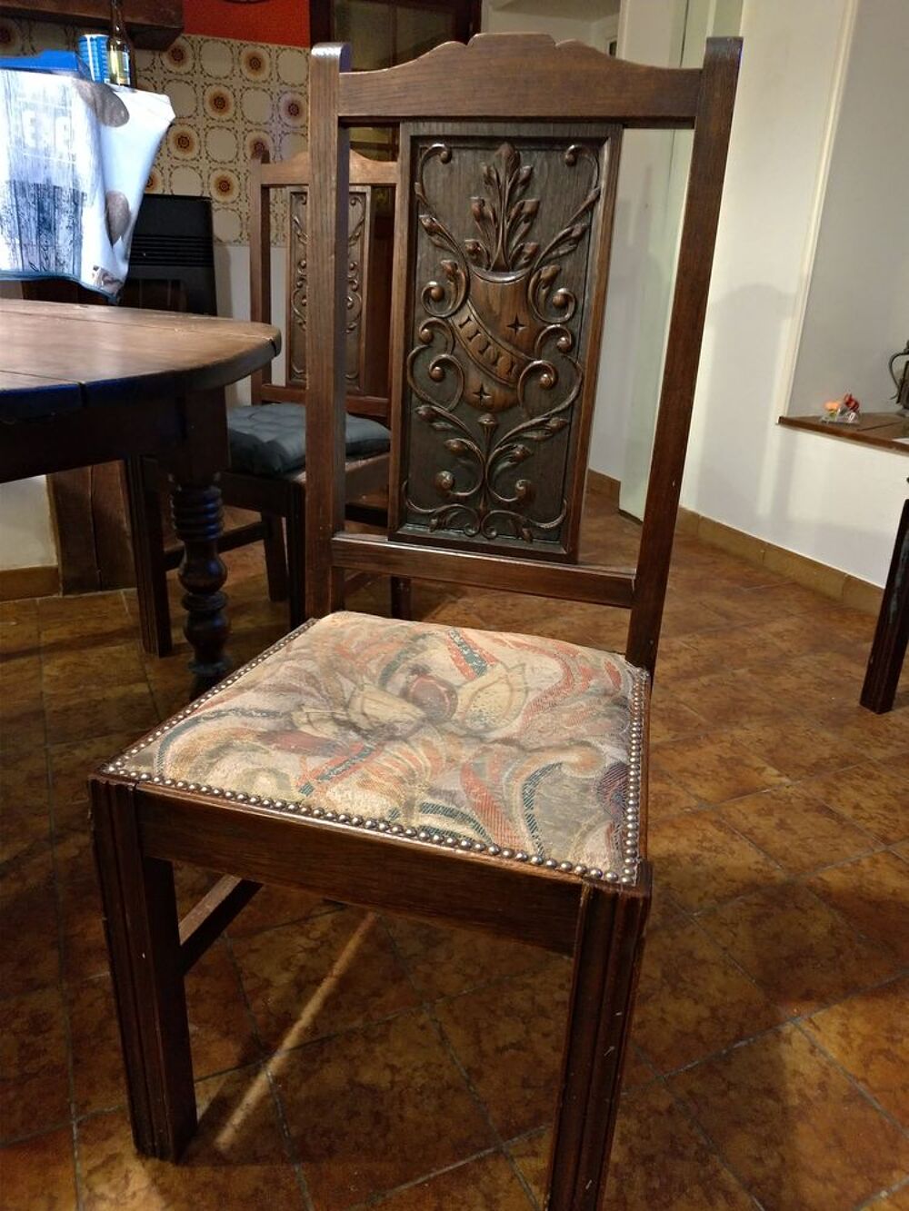 table ancienne style breton . Meubles