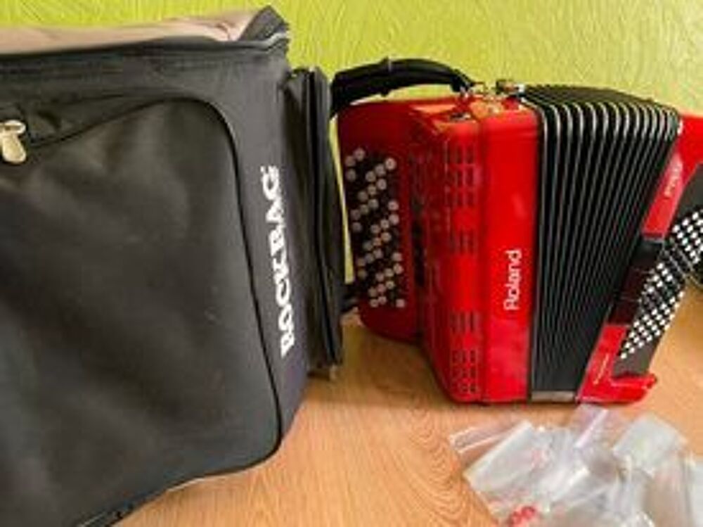ACCORDEON ROLAND FRX1 JAMAIS SERVI CAUSE DOUBLE EMPLOI Instruments de musique