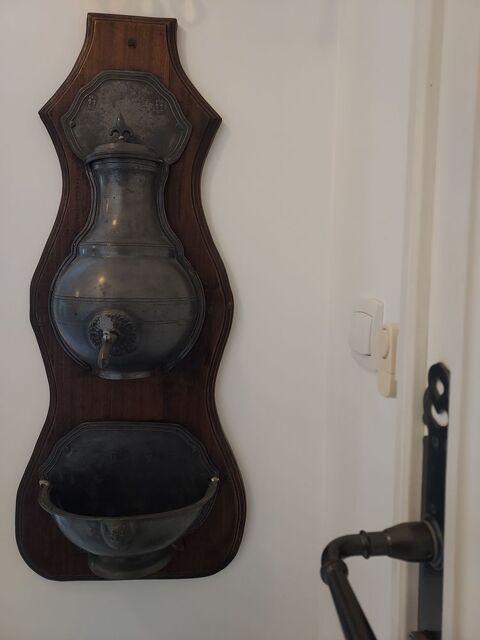 FONTAINE A EAU ELEMENTS ETAIN ET SUPPORT BOIS 50 Saujon (17)