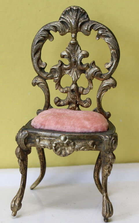 Chaise miniature Bronze de Vienne poupée XIXème siècle 80 Issy-les-Moulineaux (92)