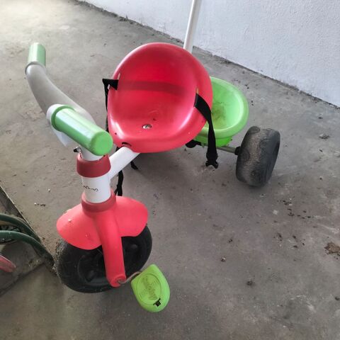 V�lo trotteur 3 roues Smoby tr�s bon �tat 23 Cachan (94)