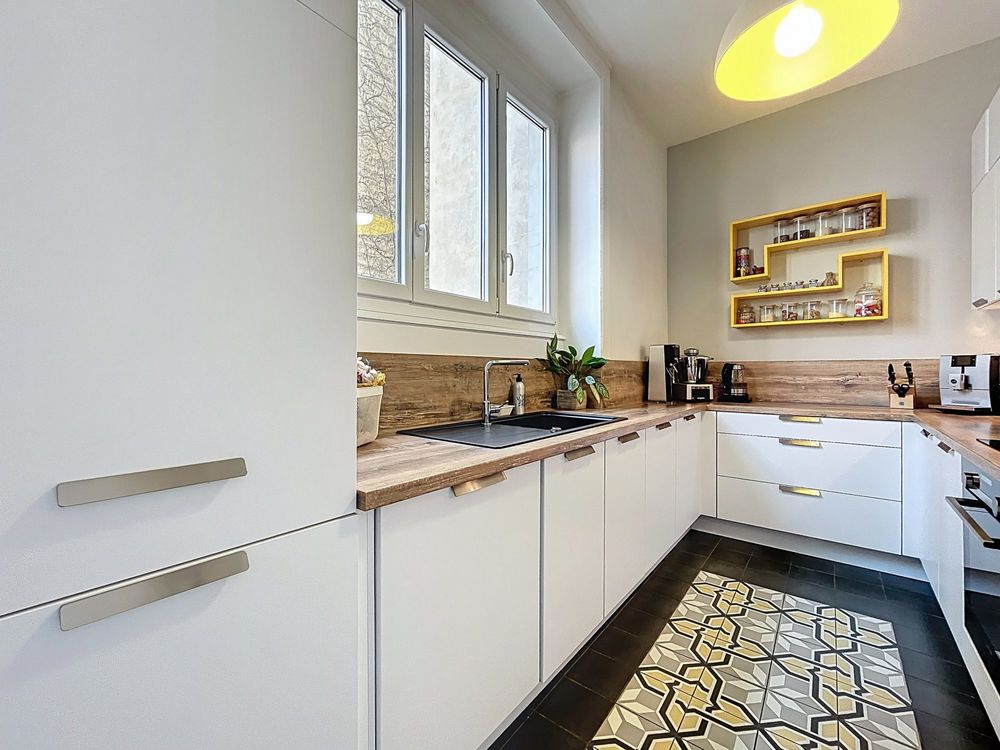 Vente Appartement Appartement T4 - 92 m2 - Ancien, lumineux et calme - Lyon 7e Lyon 7