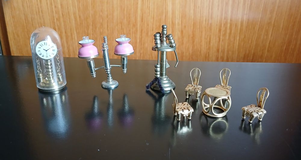 LOT DE 4 MINIATURES DECORATION	 