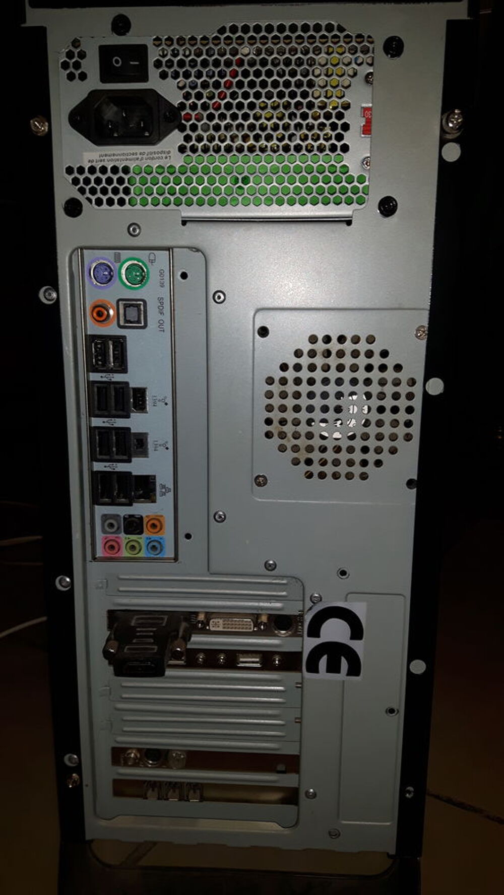 ordinateur tour Matériel informatique