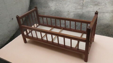 lit bois pour poup�e 20 Ermont (95)