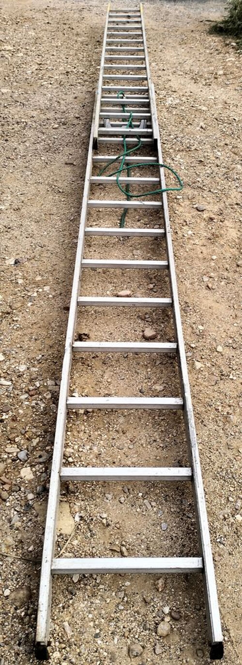 Echelle coulissante &agrave; corde 2x14 &eacute;chelons Bricolage