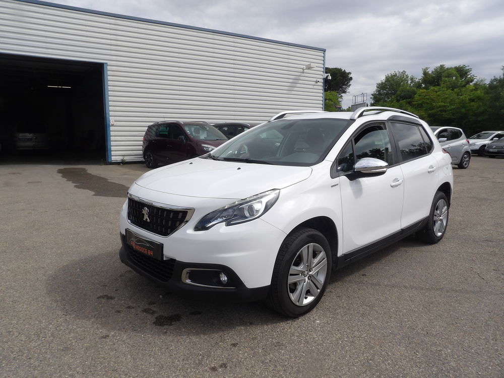 2008 1.2 PureTech 82ch BVM5 Style 2017 occasion 84700 Sorgues