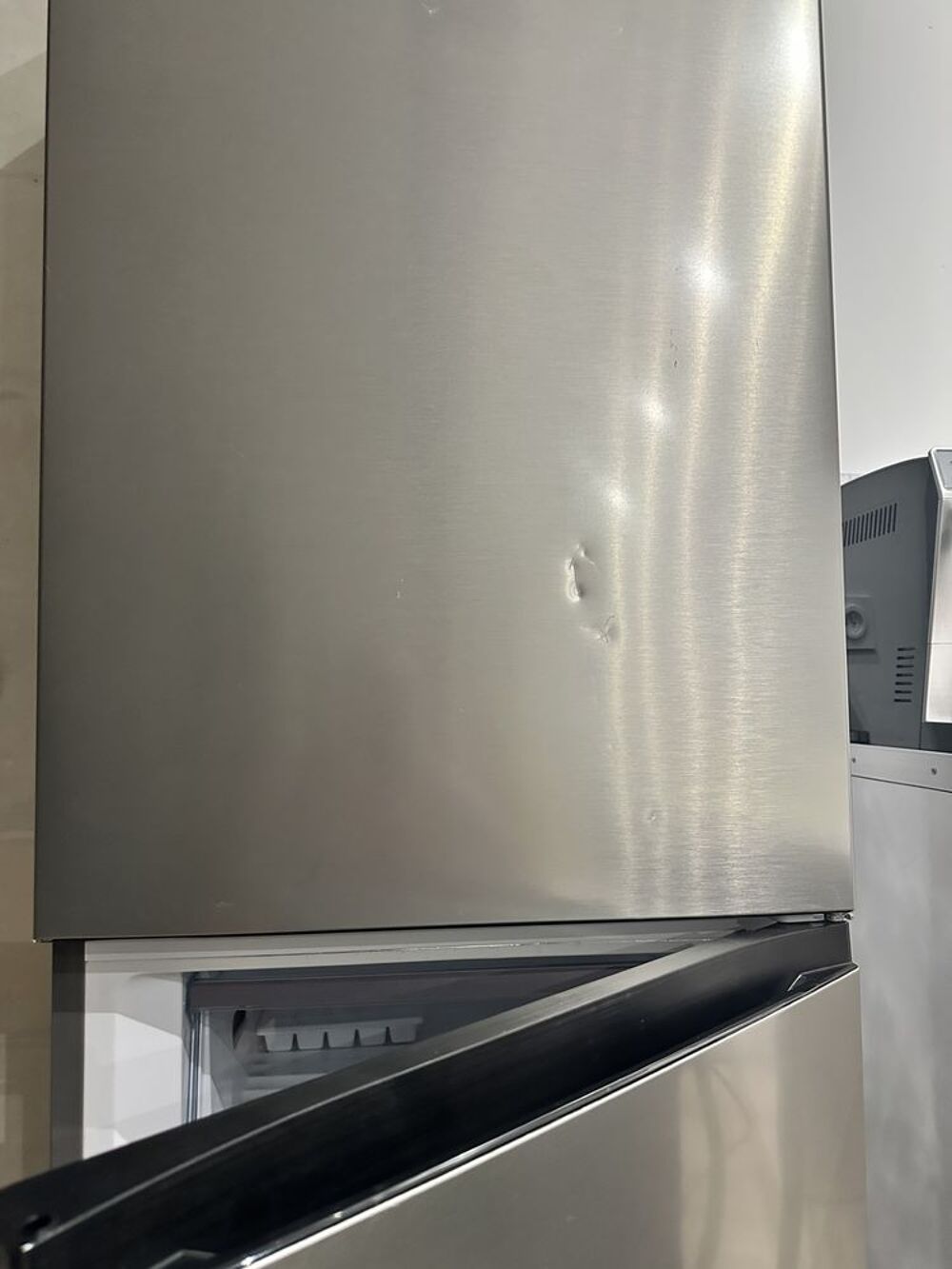 R&eacute;frig&eacute;rateur cong&eacute;lateur en bas Electroménager