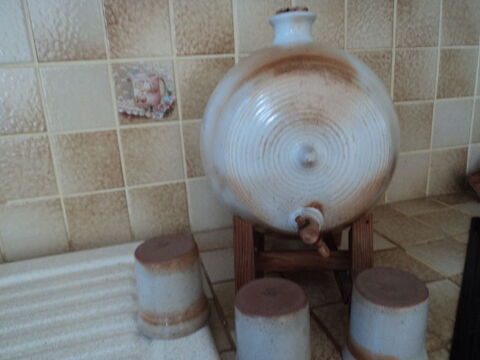 Tonneau vintage et 6 verres 40 Cavaillon (84)