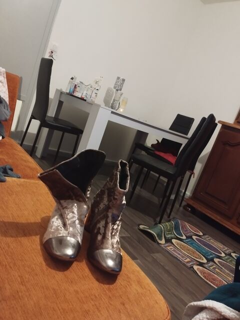 Bottines  a talons bruns brillant velours 10 Chambry (73)