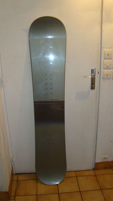 Snowboard  GNU  156 cm
100 Gargenville (78)