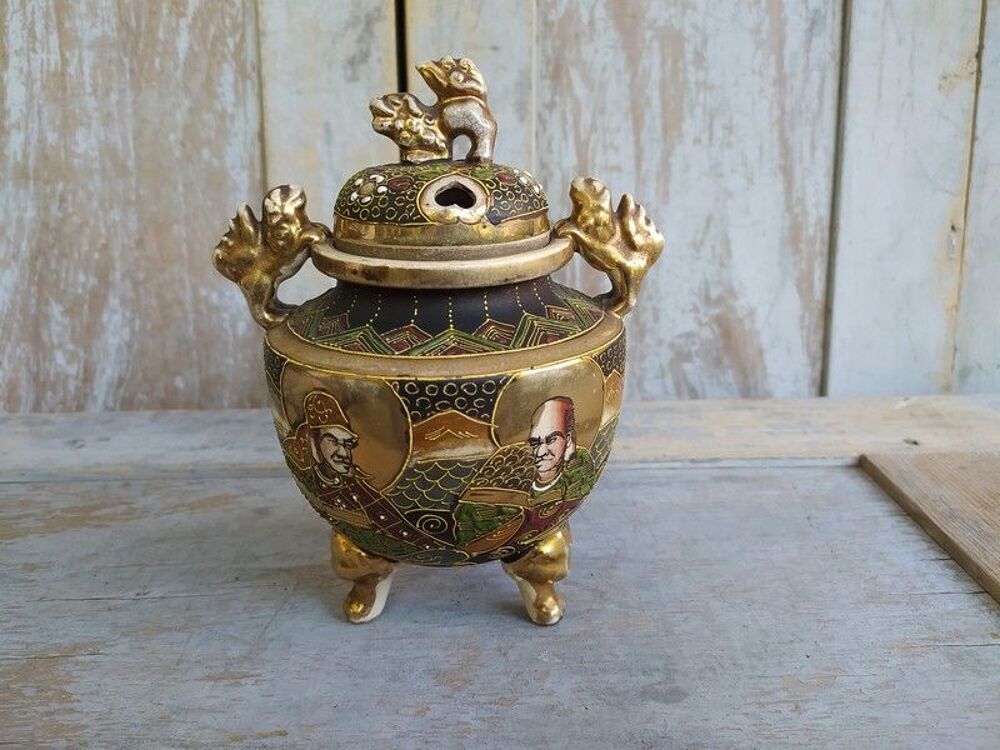 Br&ucirc;le Parfum Japonais Fa&iuml;ence de Satsuma Japon 1900-1920 Décoration