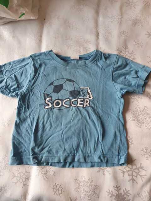 tee-shirt manche courte
bleu
foot 
2 ans 1 Aubvillers (80)