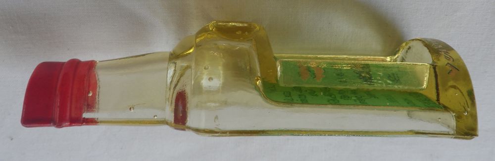 Verveine du Velay en forme de &frac12; bouteille coup&eacute;e collector 