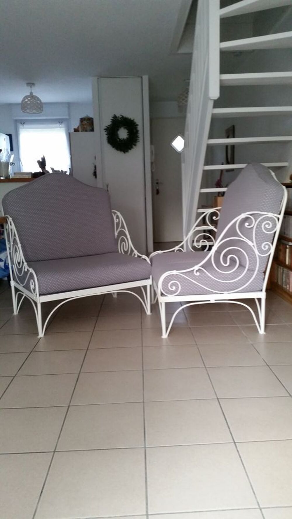FAUTEUILS VINTAGE. Meubles