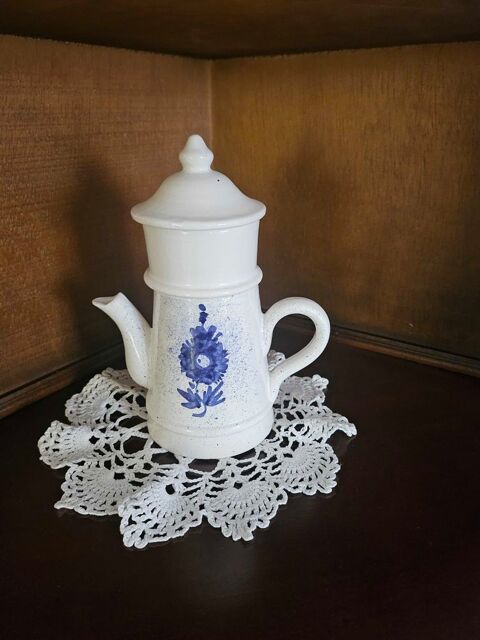 Cafeti�re d�coration c�ramique artisanale 3 Saint-Martin-de-Crau (13)