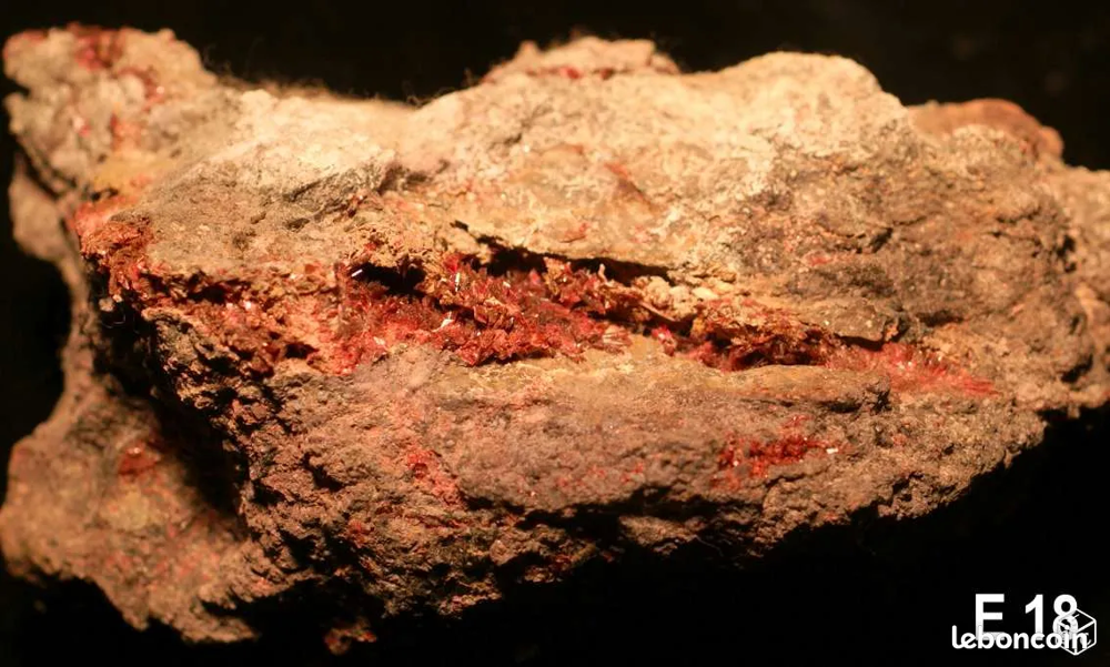 ERYTHRINE 18 : Min&eacute;raux de collection 