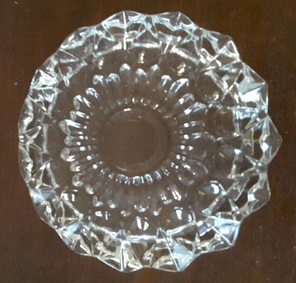 Cendrier rond ? Verre taill&eacute; ? Vintage Décoration