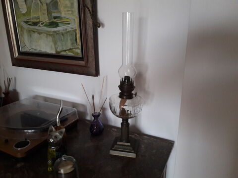 Lampe à pétrole. 30 Toulon (83)