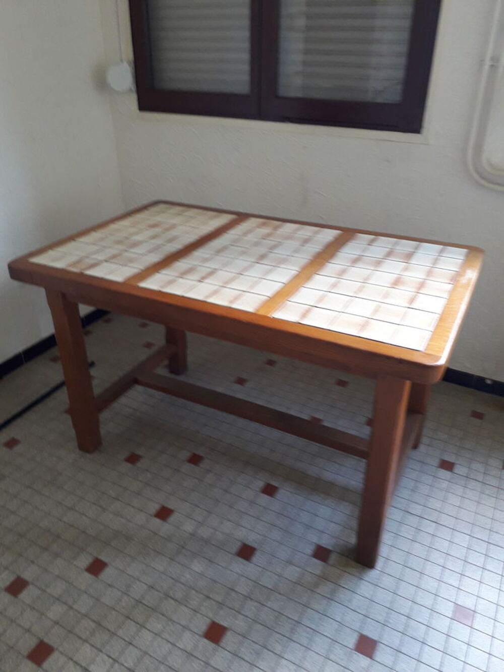 Table cuisine carrel&eacute;e en ch&ecirc;ne Meubles