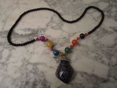 BIJOUX   FANTAISIE  COLLIER Villepinte (93)
