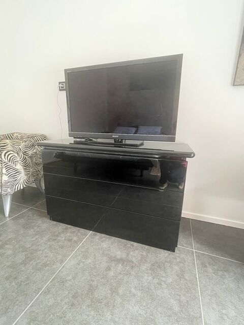 Chambre ROCHE & BOBOIS Lit 160  chevets  commode laqu noir 550 Gurande (44)