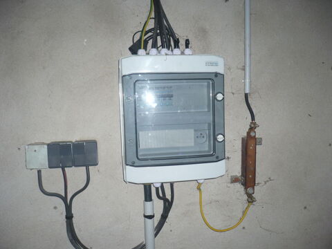 Cherche �lectricien pour travaux 10 Foulcrey (57)