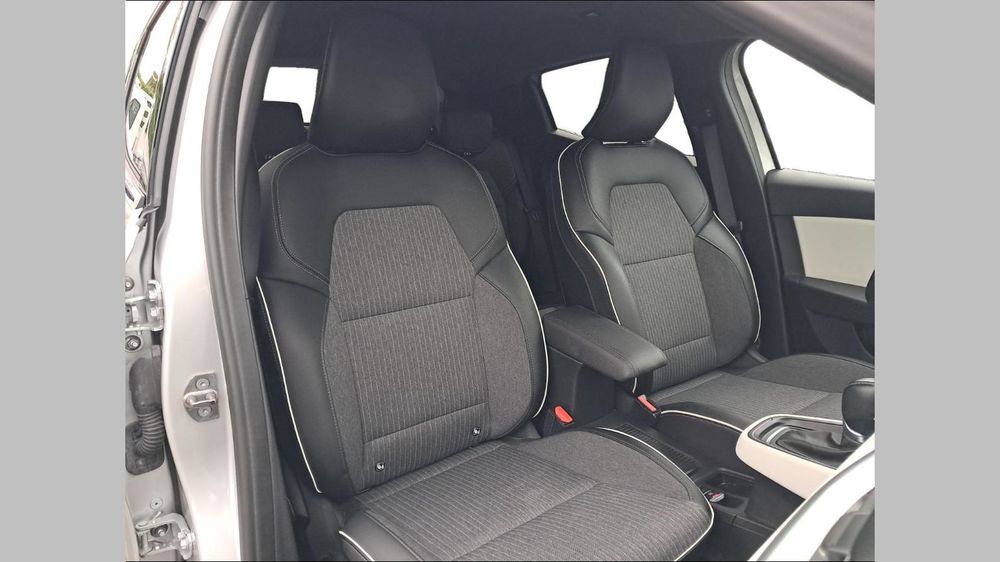 Clio V Clio E-Tech full hybrid 145 Techno 2023 occasion 91700 Sainte-Genevi&egrave;ve-des-Bois