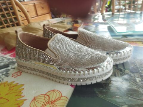 baskets avec paillettes 53 Collonges-sous-Sal�ve (74)