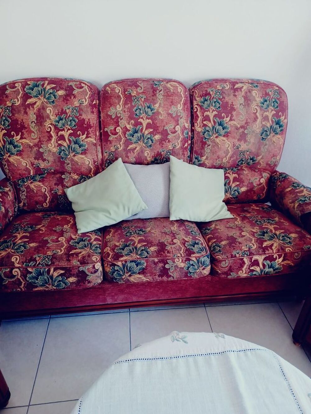 Canap&eacute; 3 places + 2 fauteuil d'occasion Bon Etat Meubles