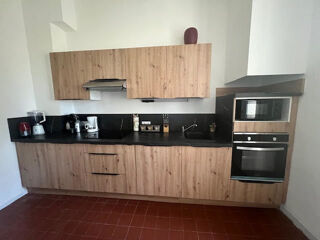  Appartement à louer 3 pièces 77 m²