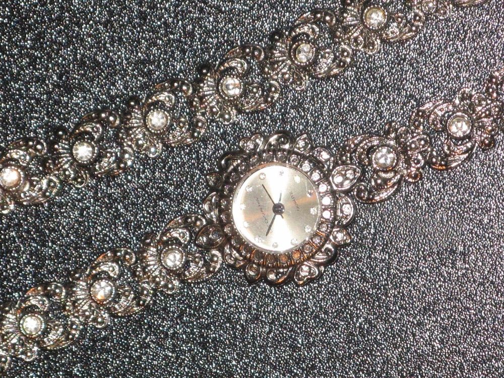 LUC DESROCHES montre + bracelet parure dame baroque 1980 Bijoux et montres