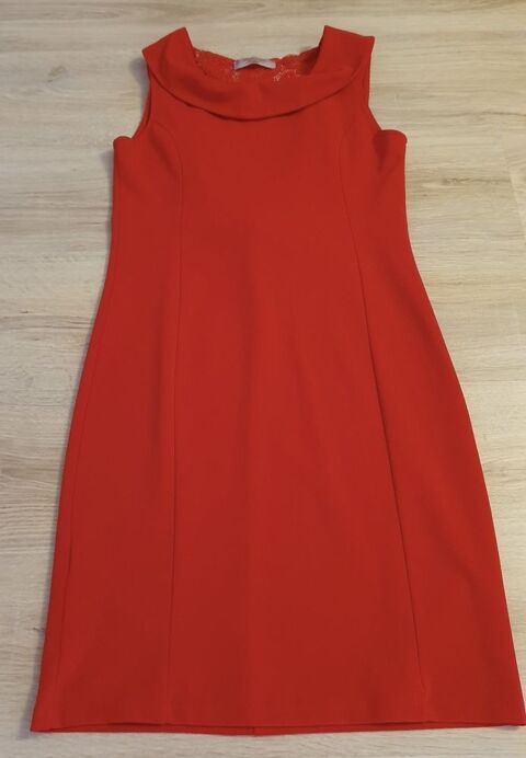 Trs belle robe rouge avec le dos dcollet en dentelle 8 Monistrol-sur-Loire (43)