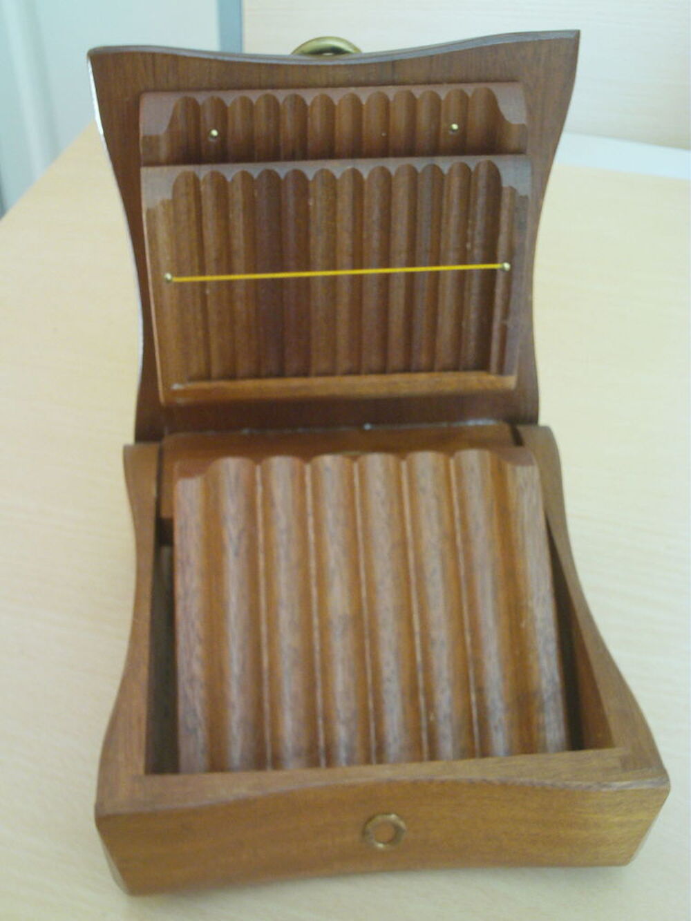Boite ancienne cigares cigarettes en merisier N&deg;775 